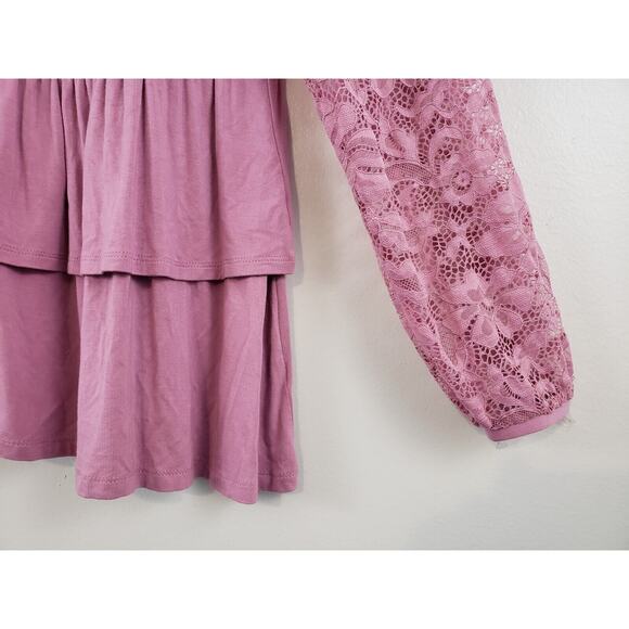 (F5) Torrid Babydoll Super Soft Womens Top Size 00 Lace Mix Tiered Button Pink - Picture 4 of 9